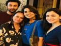 Alia Bhatt's sweetest birthday wish for beau Ranbir Kapoor's mother Neetu - Hindi News | Alia Bhatt's sweetest birthday wish for beau Ranbir Kapoor's mother Neetu | Latest entertainment News at Lokmattimes.com