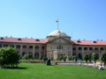 Allahabad HC sets aside vehicle confiscation over lack of proof of beef, orders Rs 2 lakh compensation - Hindi News | Allahabad HC sets aside vehicle confiscation over lack of proof of beef, orders Rs 2 lakh compensation | Latest national News at Lokmattimes.com