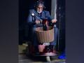 Amitabh Bachchan chooses three-wheel bike to enter sets - Hindi News | Amitabh Bachchan chooses three-wheel bike to enter sets | Latest entertainment News at Lokmattimes.com