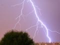 Lightning kills 3 persons in Chhattisgarh - Hindi News | Lightning kills 3 persons in Chhattisgarh | Latest national News at Lokmattimes.com