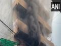 Fire breaks out in multi-storey building in Delhi's New Ashok Nagar - Hindi News | Fire breaks out in multi-storey building in Delhi's New Ashok Nagar | Latest national News at Lokmattimes.com