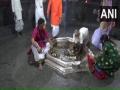 Devotees visit Vishnupad Temple in Gaya - Hindi News | Devotees visit Vishnupad Temple in Gaya | Latest national News at Lokmattimes.com