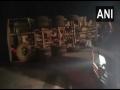 Seven killed as oil tanker collides with car on Yamuna Expressway - Hindi News | Seven killed as oil tanker collides with car on Yamuna Expressway | Latest national News at Lokmattimes.com