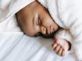 Good night's sleep can help mitigate infant obesity risks: Study - Hindi News | Good night's sleep can help mitigate infant obesity risks: Study | Latest lifestyle News at Lokmattimes.com