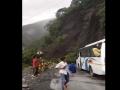 Narrow escape for bus carrying 14 passengers after landslide in Uttarakhand's Nainital - Hindi News | Narrow escape for bus carrying 14 passengers after landslide in Uttarakhand's Nainital | Latest national News at Lokmattimes.com