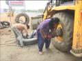 'First woman mechanic' receives praise for unconventional career choice - Hindi News | 'First woman mechanic' receives praise for unconventional career choice | Latest national News at Lokmattimes.com