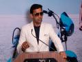 Sangram Singh promotes Aslov Automotives Pvt Ltd's electric scooter - Hindi News | Sangram Singh promotes Aslov Automotives Pvt Ltd's electric scooter | Latest business News at Lokmattimes.com