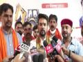 Union Minister Anurag Thakur cleans area after his public meeting in Hamirpur - Hindi News | Union Minister Anurag Thakur cleans area after his public meeting in Hamirpur | Latest national News at Lokmattimes.com