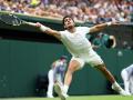 Wimbledon 2023: Alcaraz overcomes Jarry's challenge; Medvedev shrugs off early scare - Hindi News | Wimbledon 2023: Alcaraz overcomes Jarry's challenge; Medvedev shrugs off early scare | Latest tennis News at Lokmattimes.com