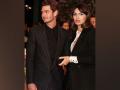 Andrew Garfield makes debut as a couple with girlfriend Alyssa Miller at 2022 SAG Awards - Hindi News | Andrew Garfield makes debut as a couple with girlfriend Alyssa Miller at 2022 SAG Awards | Latest entertainment News at Lokmattimes.com