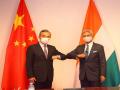 Jaishankar meets Chinese counterpart in Dushanbe, says 'unilateral change of status quo not acceptable' to India - Hindi News | Jaishankar meets Chinese counterpart in Dushanbe, says 'unilateral change of status quo not acceptable' to India | Latest international News at Lokmattimes.com