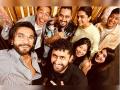 DeepVeer enjoy Japanese meal in LA, click photos with fans - Hindi News | DeepVeer enjoy Japanese meal in LA, click photos with fans | Latest entertainment News at Lokmattimes.com