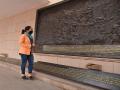 Mirabai Chanu visits National War Memorial, pays tribute to Major Laishram Jyotin Singh - Hindi News | Mirabai Chanu visits National War Memorial, pays tribute to Major Laishram Jyotin Singh | Latest other-sports News at Lokmattimes.com