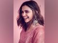 Celebs shower Deepika Padukone with love, wishes on her birthday - Hindi News | Celebs shower Deepika Padukone with love, wishes on her birthday | Latest entertainment News at Lokmattimes.com