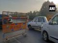 Delhi lockdown first day: Few vehicles on roads, borders sealed - Hindi News | Delhi lockdown first day: Few vehicles on roads, borders sealed | Latest national News at Lokmattimes.com