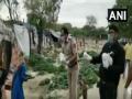 Combating COVID-19: Delhi Police give food to needy people - Hindi News | Combating COVID-19: Delhi Police give food to needy people | Latest national News at Lokmattimes.com