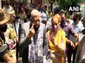 West Bengal Polls Phase VIII: Governor Jagdeep Dhankhar casts vote in Kolkata - Hindi News | West Bengal Polls Phase VIII: Governor Jagdeep Dhankhar casts vote in Kolkata | Latest national News at Lokmattimes.com