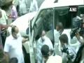 Mamata Banerjee rushes to CBI office following detention of TMC leaders - Hindi News | Mamata Banerjee rushes to CBI office following detention of TMC leaders | Latest national News at Lokmattimes.com