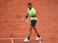 French Open: Defending champion Nadal enters quarterfinals - Hindi News | French Open: Defending champion Nadal enters quarterfinals | Latest tennis News at Lokmattimes.com