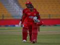 PSL: Usman Khawaja smashes maiden ton as Islamabad United clinch thrilling win over Peshawar Zalmi - Hindi News | PSL: Usman Khawaja smashes maiden ton as Islamabad United clinch thrilling win over Peshawar Zalmi | Latest cricket News at Lokmattimes.com
