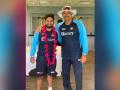 Ind vs Eng: Garlanded Pant thanks Ravi Shastri for grand welcome - Hindi News | Ind vs Eng: Garlanded Pant thanks Ravi Shastri for grand welcome | Latest cricket News at Lokmattimes.com