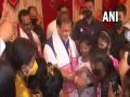 Raksha Bandhan: Women from different organisations tie rakhis to Assam CM - Hindi News | Raksha Bandhan: Women from different organisations tie rakhis to Assam CM | Latest politics News at Lokmattimes.com