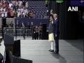 Hand-in-hand, Modi-Trump take stage at 'Howdy,Modi!' - Hindi News | Hand-in-hand, Modi-Trump take stage at 'Howdy,Modi!' | Latest international News at Lokmattimes.com