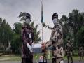 BSF exchanges sweets with Border Guards Bangladesh on Eid-ul-Fitr - Hindi News | BSF exchanges sweets with Border Guards Bangladesh on Eid-ul-Fitr | Latest national News at Lokmattimes.com
