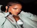 Rihanna sent ventilator to dad Robert Fenty after he tested positive for coronavirus - Hindi News | Rihanna sent ventilator to dad Robert Fenty after he tested positive for coronavirus | Latest entertainment News at Lokmattimes.com