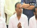 You may get IT notice for purchasing more onions: Dinesh Gundu Rao - Hindi News | You may get IT notice for purchasing more onions: Dinesh Gundu Rao | Latest politics News at Lokmattimes.com