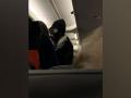 Man gets kicked out of flight for wearing a gas mask - Hindi News | Man gets kicked out of flight for wearing a gas mask | Latest lifestyle News at Lokmattimes.com