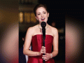 Broadway superstar Laura Osnes removed from show over vaccination refusal - Hindi News | Broadway superstar Laura Osnes removed from show over vaccination refusal | Latest entertainment News at Lokmattimes.com