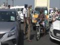 Amidst lockdwon, Traffic jam at Chennai's Padi flyover - Hindi News | Amidst lockdwon, Traffic jam at Chennai's Padi flyover | Latest national News at Lokmattimes.com