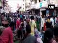 People rush to markets during lockdown relaxation in Mangaluru - Hindi News | People rush to markets during lockdown relaxation in Mangaluru | Latest national News at Lokmattimes.com