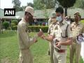 Poonch police distribute masks, sanitisers among personnel to prevent COVID-19 - Hindi News | Poonch police distribute masks, sanitisers among personnel to prevent COVID-19 | Latest national News at Lokmattimes.com