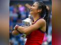 WTA Rankings: US Open champ Raducanu jumps 127 spots to 23, Fernandez also enters top-30 - Hindi News | WTA Rankings: US Open champ Raducanu jumps 127 spots to 23, Fernandez also enters top-30 | Latest tennis News at Lokmattimes.com
