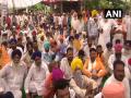 Farm Bills: Farmers participate in nation-wide 'Bharat Bandh' - Hindi News | Farm Bills: Farmers participate in nation-wide 'Bharat Bandh' | Latest national News at Lokmattimes.com