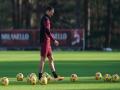 UCL: Zlatan Ibrahimovic set to miss AC Milan's trip to Liverpool - Hindi News | UCL: Zlatan Ibrahimovic set to miss AC Milan's trip to Liverpool | Latest football News at Lokmattimes.com