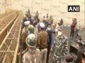 Opposition leaders stopped by police at Ghazipur border, nails fixed near barricades being removed - Hindi News | Opposition leaders stopped by police at Ghazipur border, nails fixed near barricades being removed | Latest national News at Lokmattimes.com