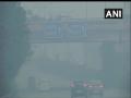 Visibility drops as fog shrouds in Delhi - Hindi News | Visibility drops as fog shrouds in Delhi | Latest national News at Lokmattimes.com