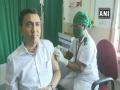Goa CM takes first jab of COVID-19 vaccine - Hindi News | Goa CM takes first jab of COVID-19 vaccine | Latest national News at Lokmattimes.com