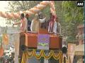 Amit Shah holds roadshow in Medinipur in West Bengal - Hindi News | Amit Shah holds roadshow in Medinipur in West Bengal | Latest politics News at Lokmattimes.com