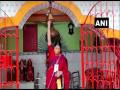 BJP's Locket Chatterjee offers prayers at temple as 4th phase polling begins in Bengal - Hindi News | BJP's Locket Chatterjee offers prayers at temple as 4th phase polling begins in Bengal | Latest politics News at Lokmattimes.com