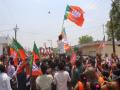 Covid norms flouted at Telangana BJP president's roadshow in Warangal - Hindi News | Covid norms flouted at Telangana BJP president's roadshow in Warangal | Latest politics News at Lokmattimes.com