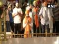 R-Day violence case: Deep Sidhu visits Rakabganj Gurdwara after release from Tihar Jail - Hindi News | R-Day violence case: Deep Sidhu visits Rakabganj Gurdwara after release from Tihar Jail | Latest national News at Lokmattimes.com