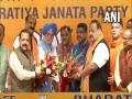 Former J-K National Conference leaders Devender Rana, Surjit Singh Slathia join BJP - Hindi News | Former J-K National Conference leaders Devender Rana, Surjit Singh Slathia join BJP | Latest national News at Lokmattimes.com