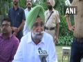 Amarinder Singh destroyed himself by announcing seat arrangement with BJP: Sukhjinder Singh Randhawa - Hindi News | Amarinder Singh destroyed himself by announcing seat arrangement with BJP: Sukhjinder Singh Randhawa | Latest politics News at Lokmattimes.com