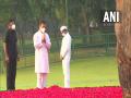 Rahul Gandhi pays tribute to Indira Gandhi on her 37th death anniversary - Hindi News | Rahul Gandhi pays tribute to Indira Gandhi on her 37th death anniversary | Latest national News at Lokmattimes.com