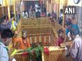 UP: Devotees offer prayers at Lete Hanuman Mandir on the occasion of Hanuman Jayanti in Prayagraj - Hindi News | UP: Devotees offer prayers at Lete Hanuman Mandir on the occasion of Hanuman Jayanti in Prayagraj | Latest national News at Lokmattimes.com