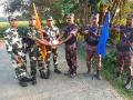 BSF exchanges sweets, greetings with Border Guard Bangladesh on Diwali - Hindi News | BSF exchanges sweets, greetings with Border Guard Bangladesh on Diwali | Latest national News at Lokmattimes.com